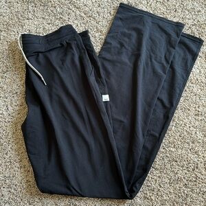 Vuori Lounge Pants